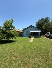 2520 Refugio Avenue, Fort Worth, TX 76164