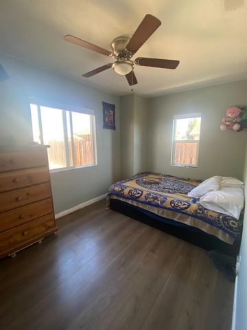 135 Stockton St, Manteca, CA 95337