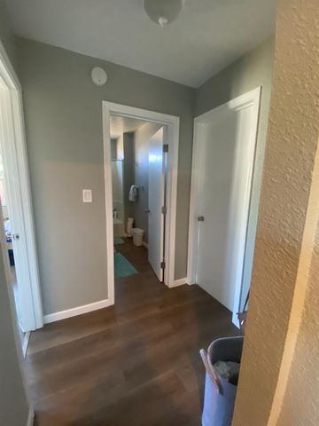 135 Stockton St, Manteca, CA 95337