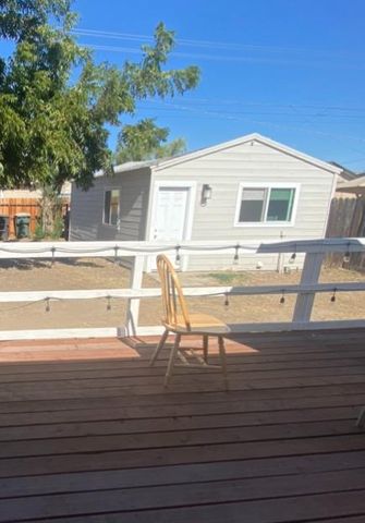 135 Stockton St, Manteca, CA 95337
