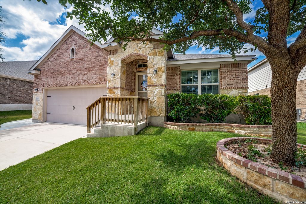 15151 STAGEHAND DR, San Antonio, TX 78245