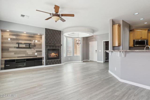 7727 S 45th Lane, Laveen, AZ 85339
