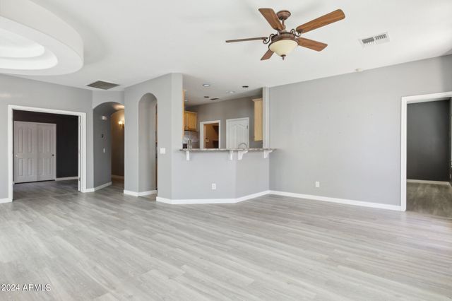 7727 S 45th Lane, Laveen, AZ 85339