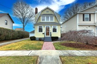 18 Cowles Street, Milford, CT 06461