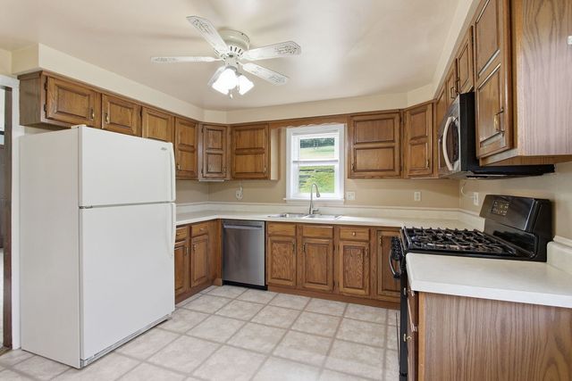 5701 Library Rd, Bethel Park, PA 15102