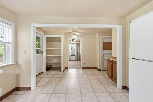 5701 Library Rd, Bethel Park, PA 15102