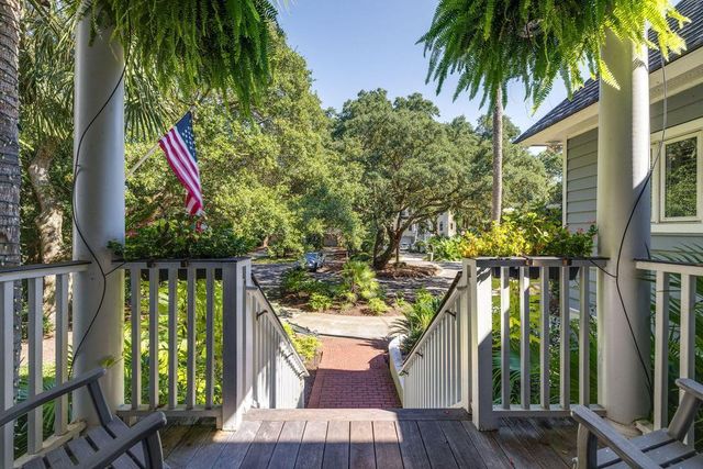 10 Dune Ridge Lane, Isle Of Palms, SC 29451