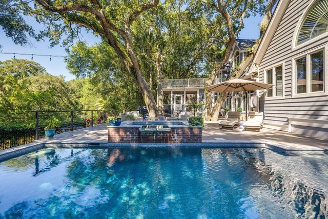 10 Dune Ridge Lane, Isle Of Palms, SC 29451