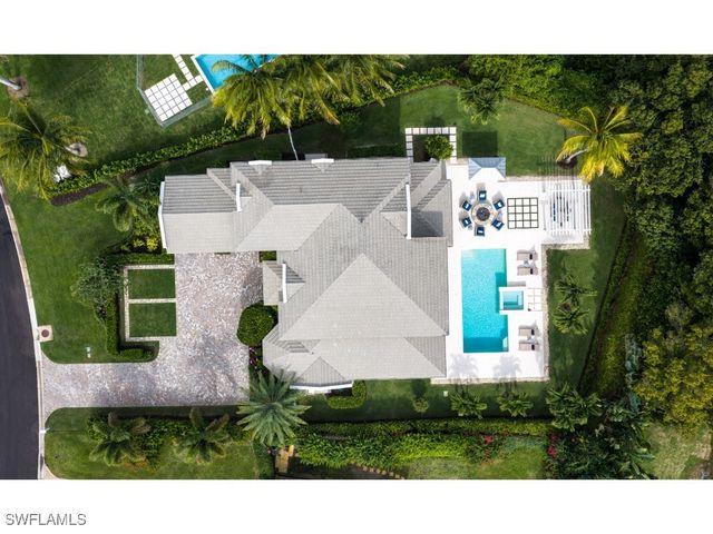 4042 Old Trail WAY, Naples, FL 34103