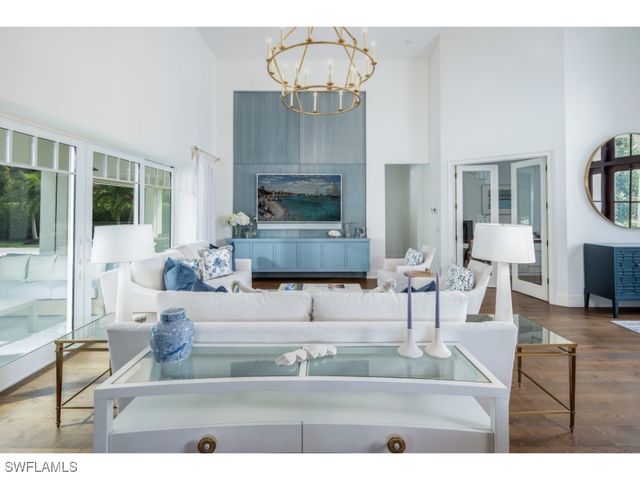 4042 Old Trail WAY, Naples, FL 34103