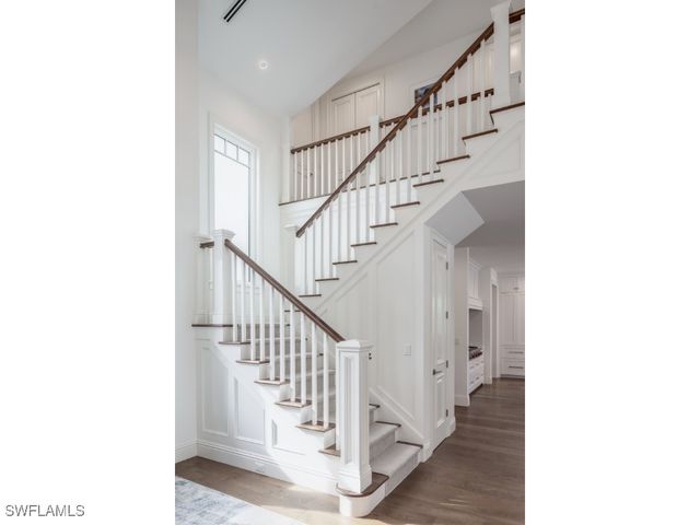 4042 Old Trail WAY, Naples, FL 34103