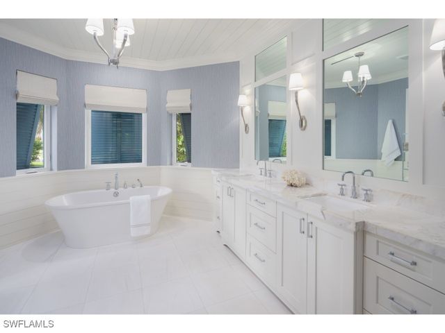 4042 Old Trail WAY, Naples, FL 34103