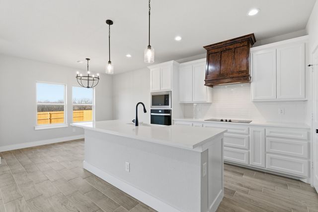 502 Cumberland Trail, Bridgeport, TX 76458