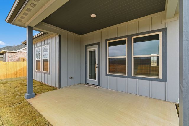 502 Cumberland Trail, Bridgeport, TX 76458