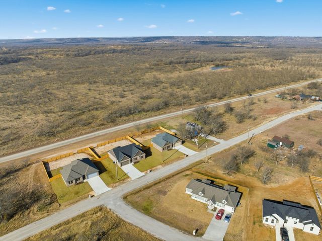502 Cumberland Trail, Bridgeport, TX 76458