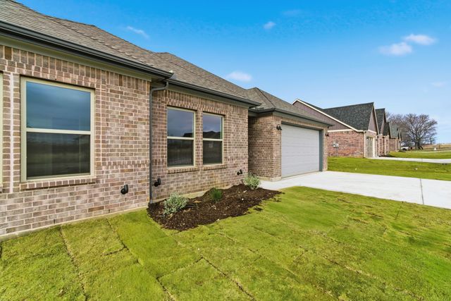 502 Cumberland Trail, Bridgeport, TX 76458