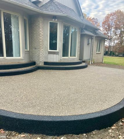 48498 Beacon Square Drive, Macomb Twp, MI 48044