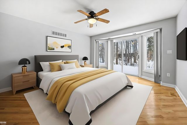 48498 Beacon Square Drive, Macomb Twp, MI 48044