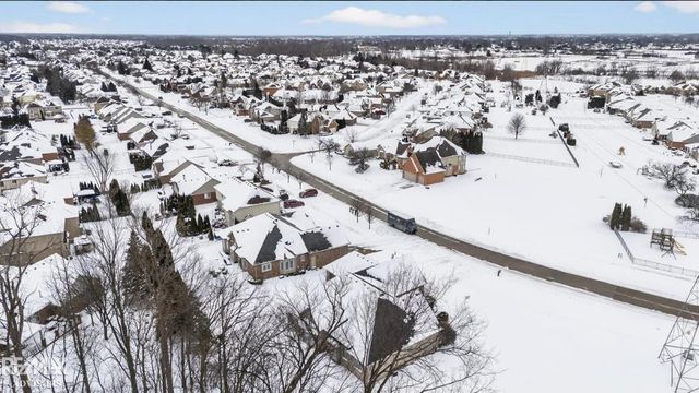 48498 Beacon Square Drive, Macomb Twp, MI 48044