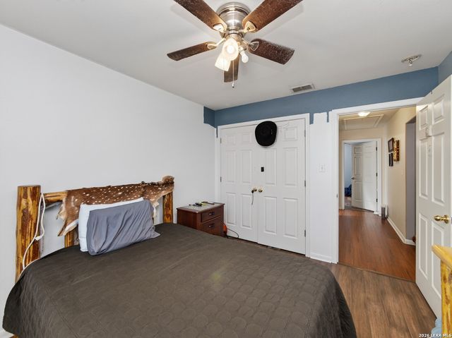 646 Appaloosa Dr, Fischer, TX 78623