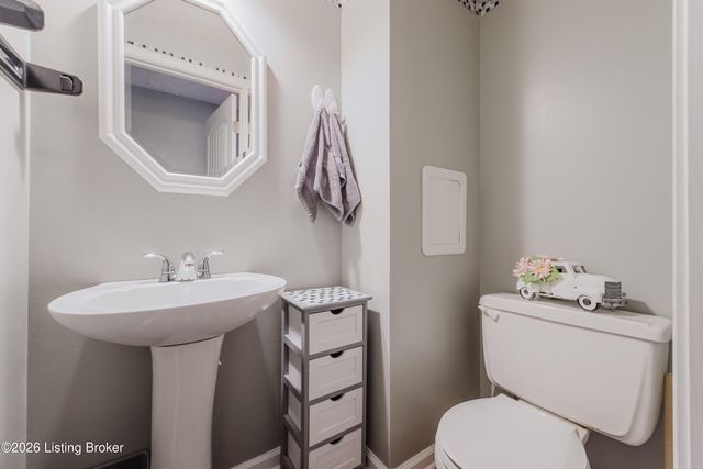 3002 Weather Way, Louisville, KY 40220