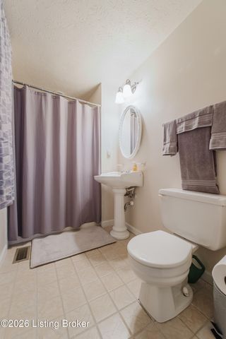 3002 Weather Way, Louisville, KY 40220