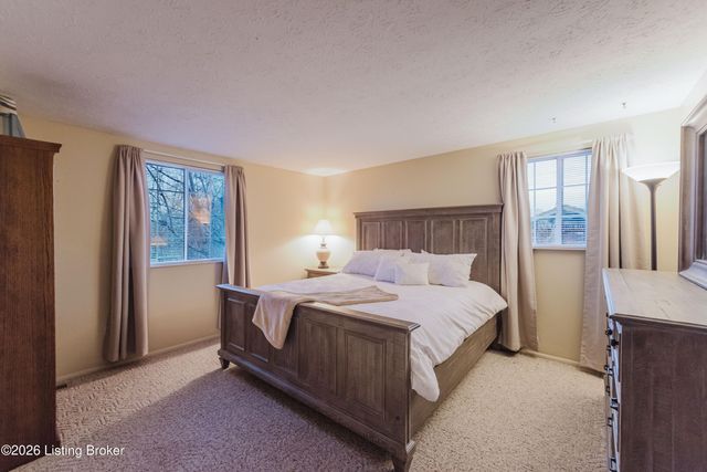 3002 Weather Way, Louisville, KY 40220