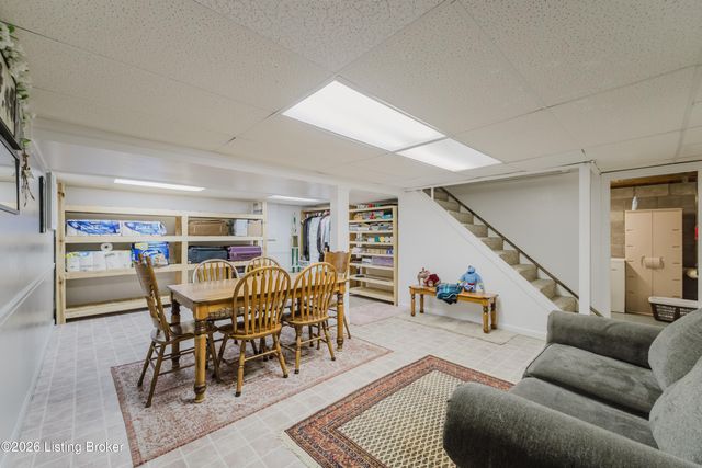 3002 Weather Way, Louisville, KY 40220