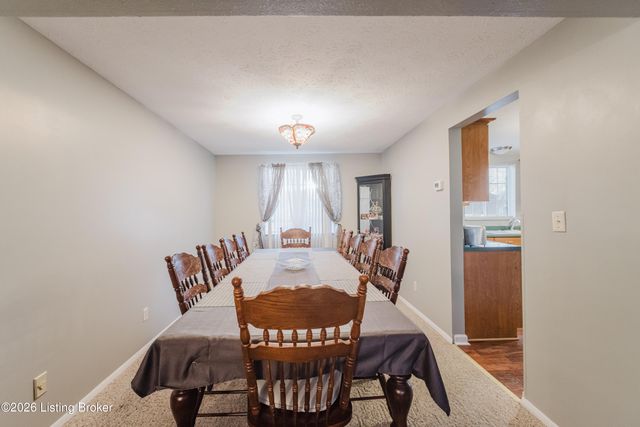 3002 Weather Way, Louisville, KY 40220