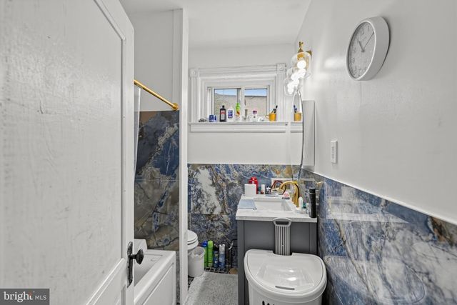 232 HIGHLAND AVE, Trenton, NJ 08618
