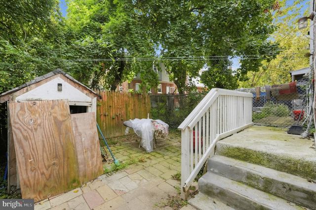 232 HIGHLAND AVE, Trenton, NJ 08618