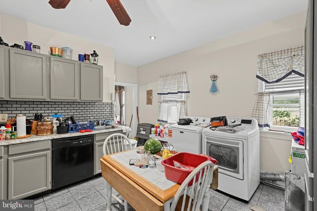 232 HIGHLAND AVE, Trenton, NJ 08618