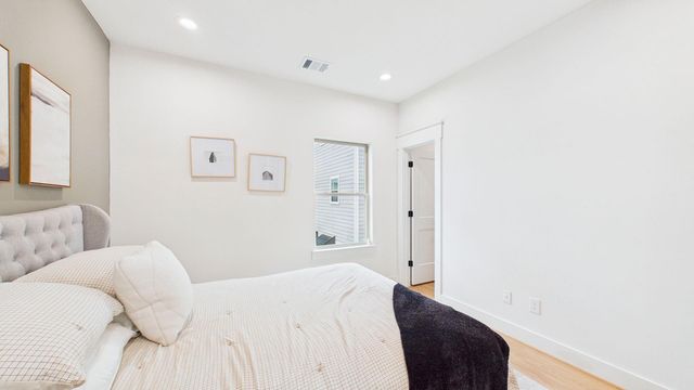 1515 Gentry Street A, Houston, TX 77009