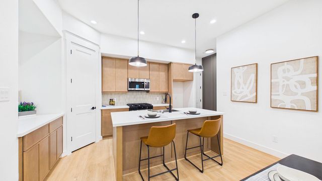1515 Gentry Street A, Houston, TX 77009