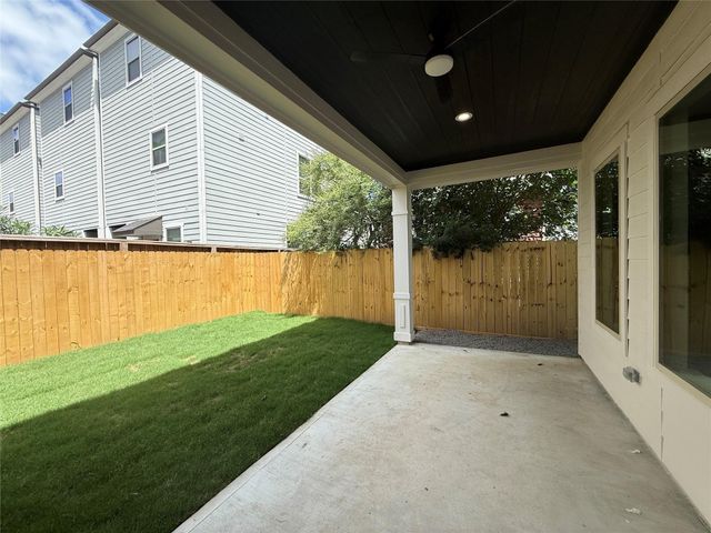1515 Gentry Street A, Houston, TX 77009