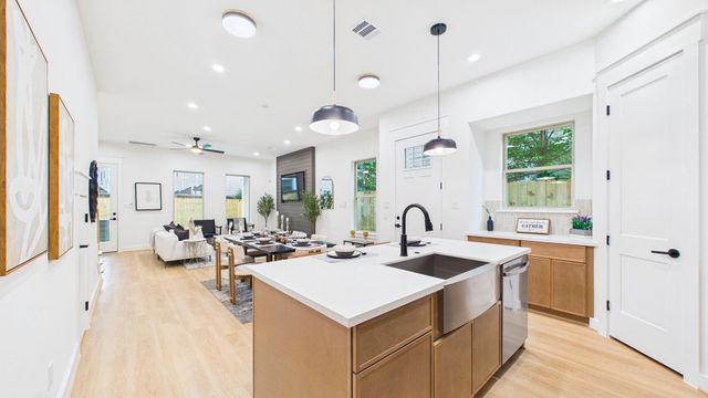 1515 Gentry Street A, Houston, TX 77009