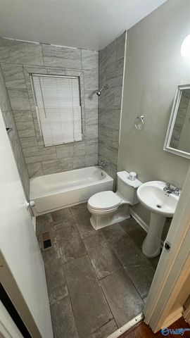 323 South Plymouth NW, Huntsville, AL 35811