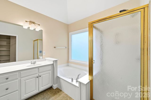 5305 Ravenglass Court, Waxhaw, NC 28173