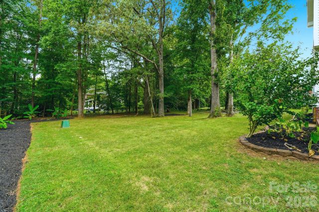 5305 Ravenglass Court, Waxhaw, NC 28173