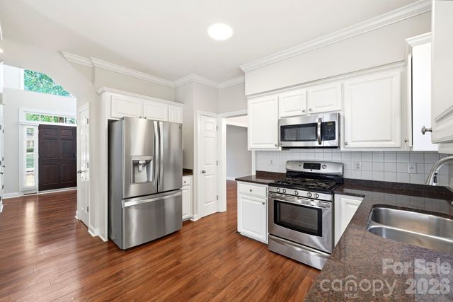 5305 Ravenglass Court, Waxhaw, NC 28173