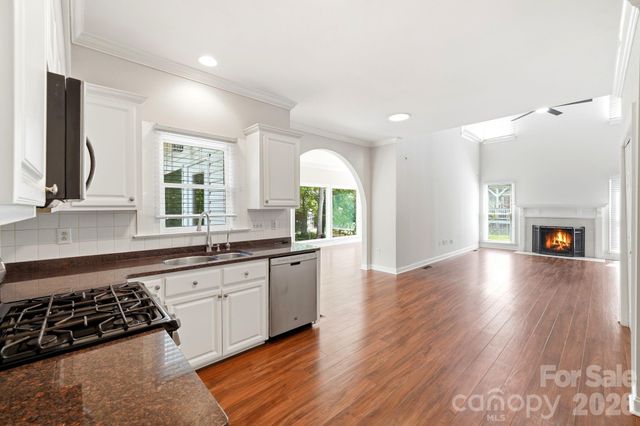 5305 Ravenglass Court, Waxhaw, NC 28173