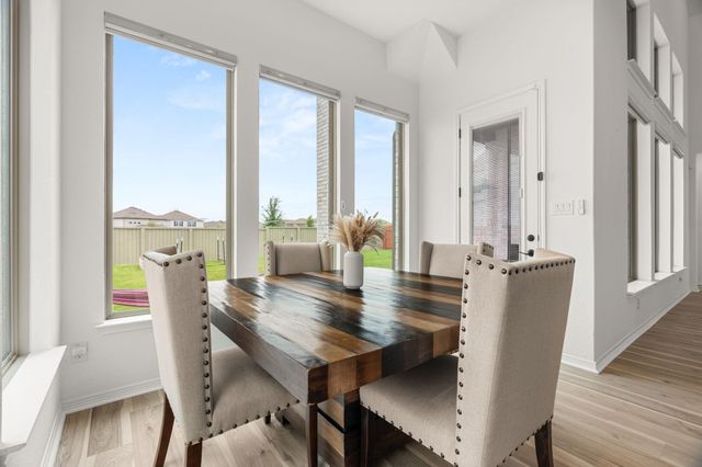 372 Hollister DR, Liberty Hill, TX 78642