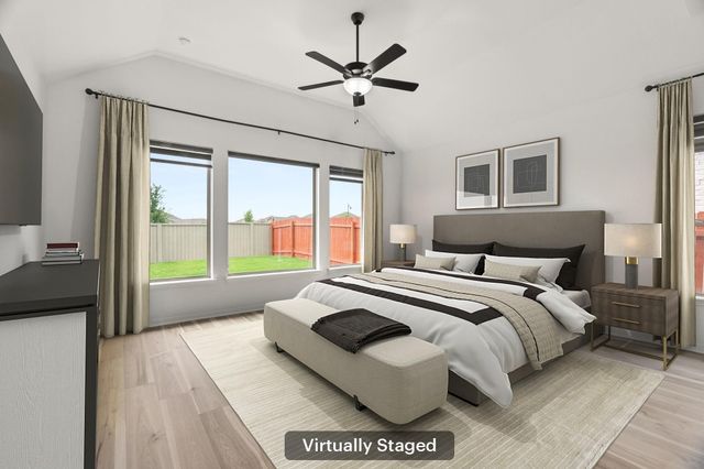 372 Hollister DR, Liberty Hill, TX 78642