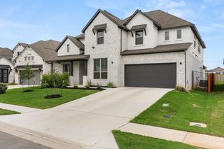 372 Hollister DR, Liberty Hill, TX 78642