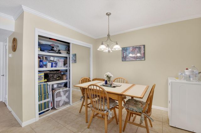 220 High Point Court E B, Delray Beach, FL 33445