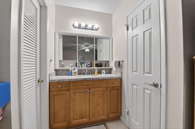 220 High Point Court E B, Delray Beach, FL 33445