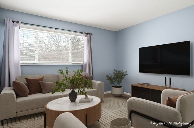 34110 N White Oak Lane 37B, Gurnee, IL 60031