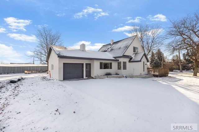 11090 N 45th E, Idaho Falls, ID 83401