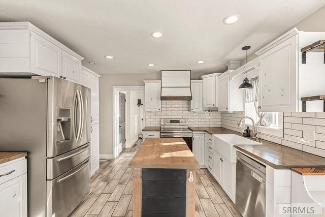 11090 N 45th E, Idaho Falls, ID 83401