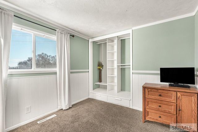 11090 N 45th E, Idaho Falls, ID 83401